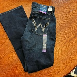 Wrangler the Ultimate Riding Jean Q-Baby